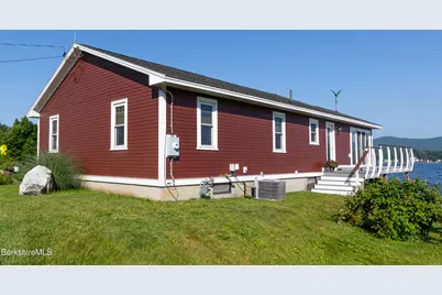 1641 North St, Pittsfield, MA 01201 - Photo 2