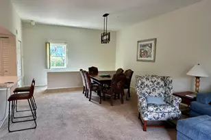 8 Rolling, Lenox, MA 01240 - Photo 4