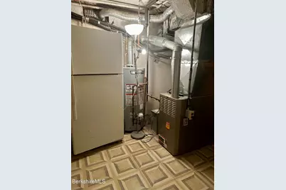 8 Rolling #1, Lenox, MA 01240 - Photo 22