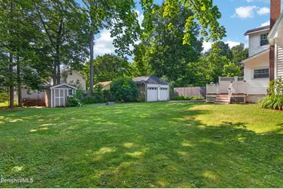 35 Dexter St, Pittsfield, MA 01201 - Photo 6
