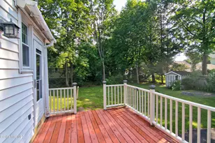 35 Dexter St, Pittsfield, MA 01201 - Photo 8