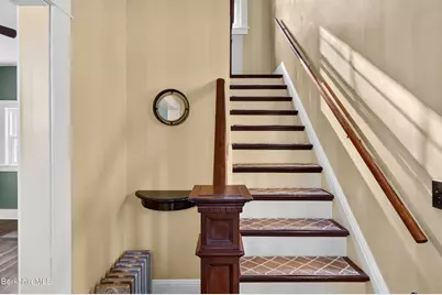 35 Dexter St, Pittsfield, MA 01201 - Photo 26