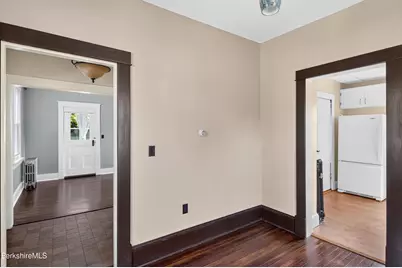 35 Dexter St, Pittsfield, MA 01201 - Photo 18