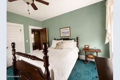 2 Melrose St, Adams, MA 01220 - Photo 12