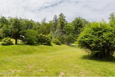 488 East St, Dalton, MA 01226 - Photo 32