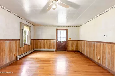 488 East St, Dalton, MA 01226 - Photo 8