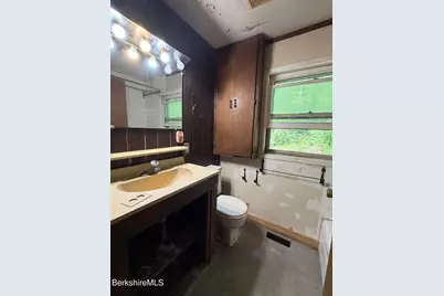 15 Monument Valley Rd, Great Barrington, MA 01230 - Photo 10