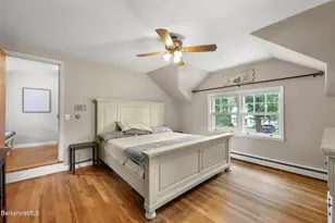 24 Marlboro Dr, Pittsfield, MA 01201 - Photo 32