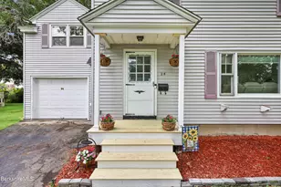 24 Marlboro Dr, Pittsfield, MA 01201 - Photo 4
