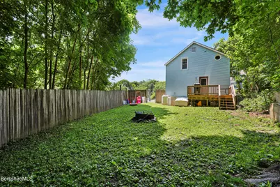 418 N Houghton St, Clarksburg, MA 01247 - Photo 24