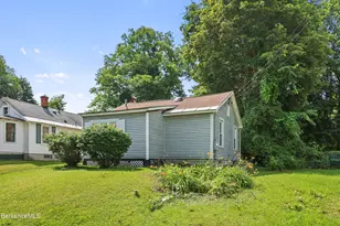 28 Baker St, Lanesborough, MA 01237 - Photo 2