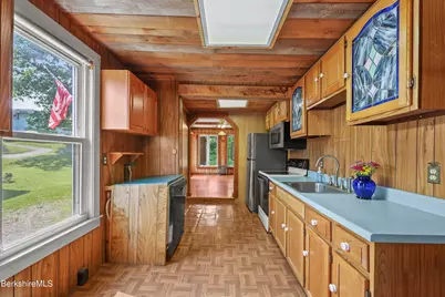 28 Baker St, Lanesborough, MA 01237 - Photo 6