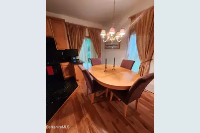 9 Stanley Dr, Great Barrington, MA 01230 - Photo 14
