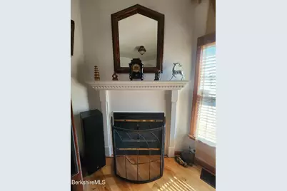 9 Stanley Dr, Great Barrington, MA 01230 - Photo 6