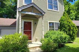 9 Stanley Dr, Great Barrington, MA 01230 - Photo 1