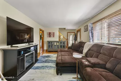 4 Garden St, Pittsfield, MA 01201 - Photo 8