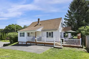4 Garden St, Pittsfield, MA 01201 - Photo 2