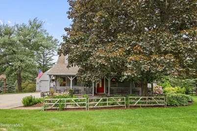 135 East St, Lee, MA 01238 - Photo 4