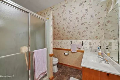 135 East St, Lee, MA 01238 - Photo 32