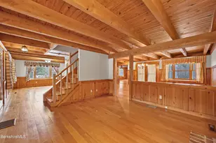 135 East St, Lee, MA 01238 - Photo 22