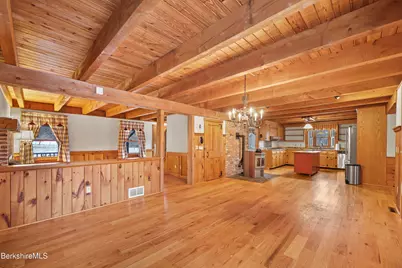135 East St, Lee, MA 01238 - Photo 24