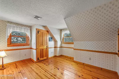 135 East St, Lee, MA 01238 - Photo 30