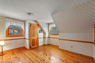 135 East St, Lee, MA 01238 - Photo 30