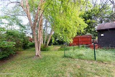 5 Putnam Ave, Pittsfield, MA 01201 - Photo 26