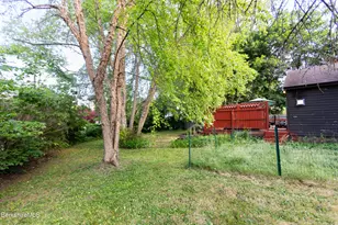 5 Putnam Ave, Pittsfield, MA 01201 - Photo 26