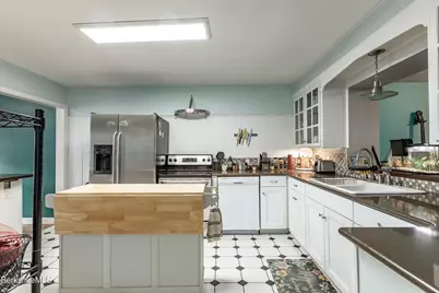 5 Putnam Ave, Pittsfield, MA 01201 - Photo 2