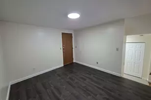 19 Pleasant St, Adams, MA 01220 - Photo 12