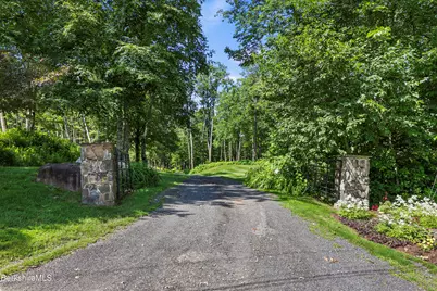 87 Old Orebed Rd, Lanesborough, MA 01237 - Photo 4
