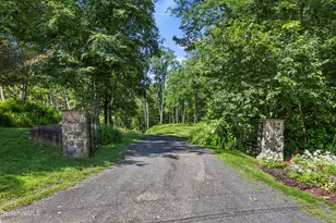 87 Old Orebed Rd, Lanesborough, MA 01237 - Photo 4
