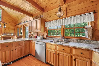 87 Old Orebed Rd, Lanesborough, MA 01237 - Photo 16