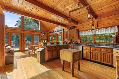 87 Old Orebed Rd, Lanesborough, MA 01237 - Photo 14