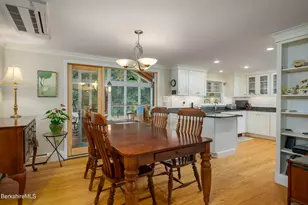 124 Elm St, Williamstown, MA 01267 - Photo 14