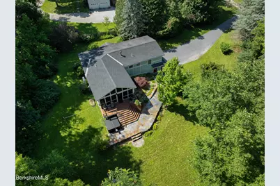 124 Elm St, Williamstown, MA 01267 - Photo 4