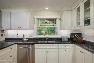 124 Elm St, Williamstown, MA 01267 - Photo 20