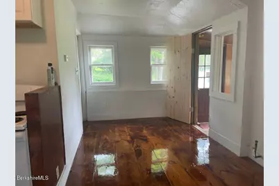 21 Woodleigh Rd, Pittsfield, MA 01201 - Photo 4