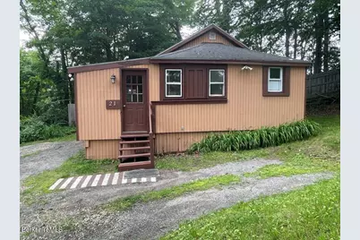 21 Woodleigh Rd, Pittsfield, MA 01201 - Photo 1