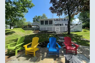 29 Grove Ave, Lanesborough, MA 01237 - Photo 12