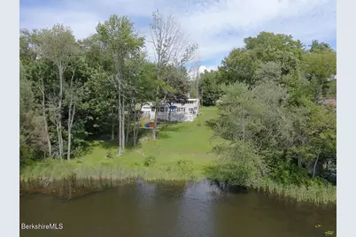 29 Grove Ave, Lanesborough, MA 01237 - Photo 8