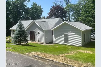 29 Grove Ave, Lanesborough, MA 01237 - Photo 60