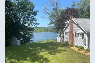 29 Grove Ave, Lanesborough, MA 01237 - Photo 2