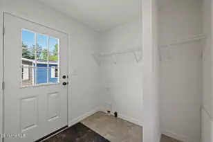 395 Cheshire Rd, Pittsfield, MA 01201 - Photo 14