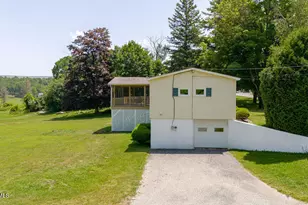 2 Woodruff Rd, West Stockbridge, MA 01266 - Photo 4