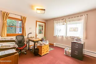 28 Adelaide Ave, Pittsfield, MA 01201 - Photo 8