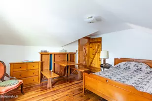 28 Adelaide Ave, Pittsfield, MA 01201 - Photo 16