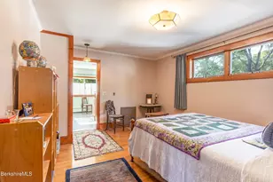 28 Adelaide Ave, Pittsfield, MA 01201 - Photo 12