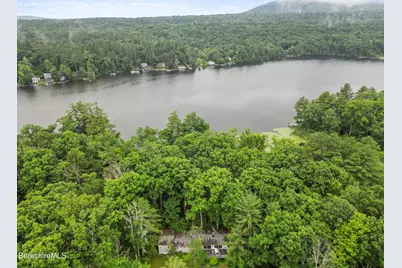 19 Sackman Way, Monterey, MA 01245 - Photo 2